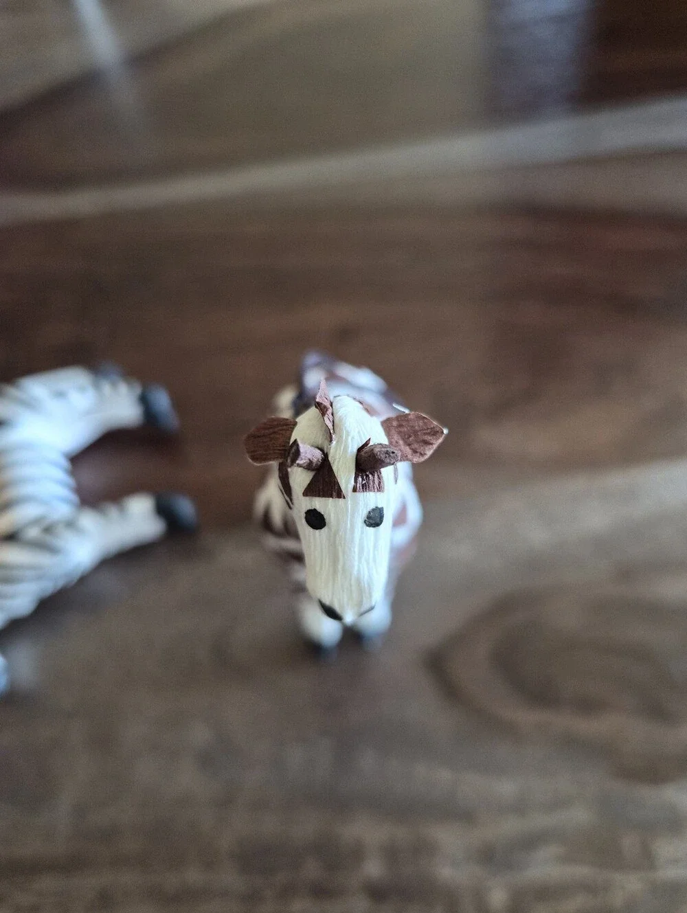 Safari Ornaments Or Home Decor Accents